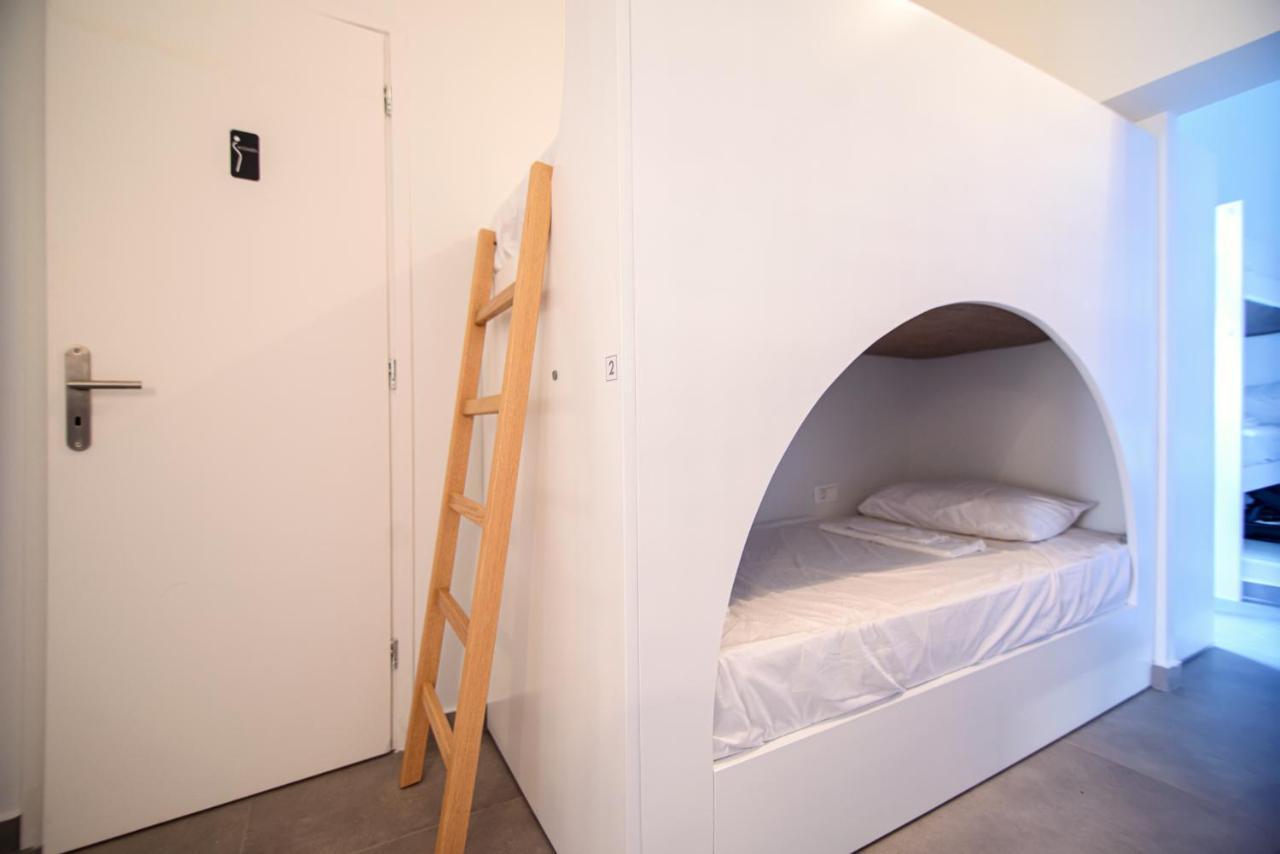 Central Hostel Oia ภายนอก รูปภาพ