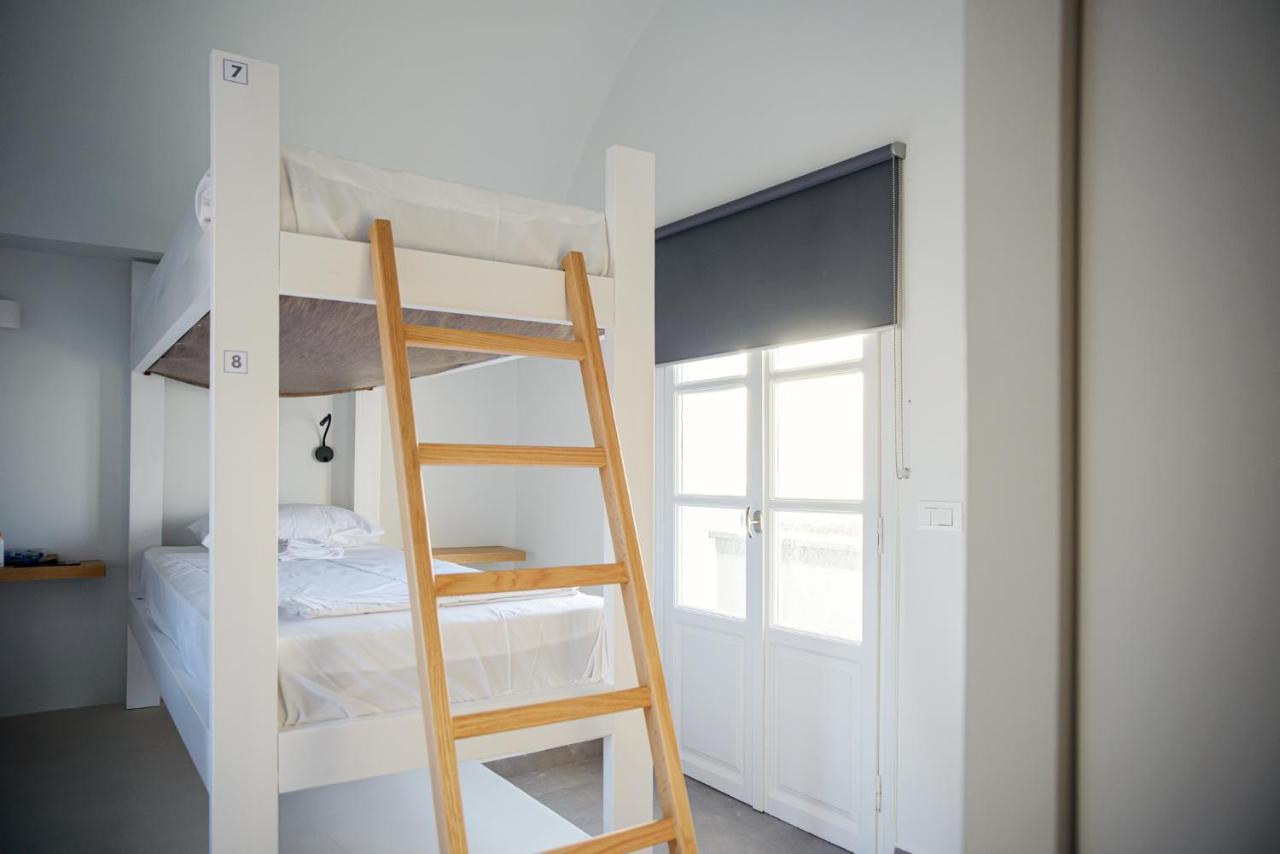 Central Hostel Oia ภายนอก รูปภาพ