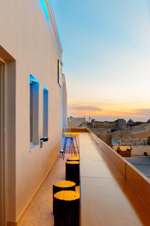 Central Hostel Oia ภายนอก รูปภาพ