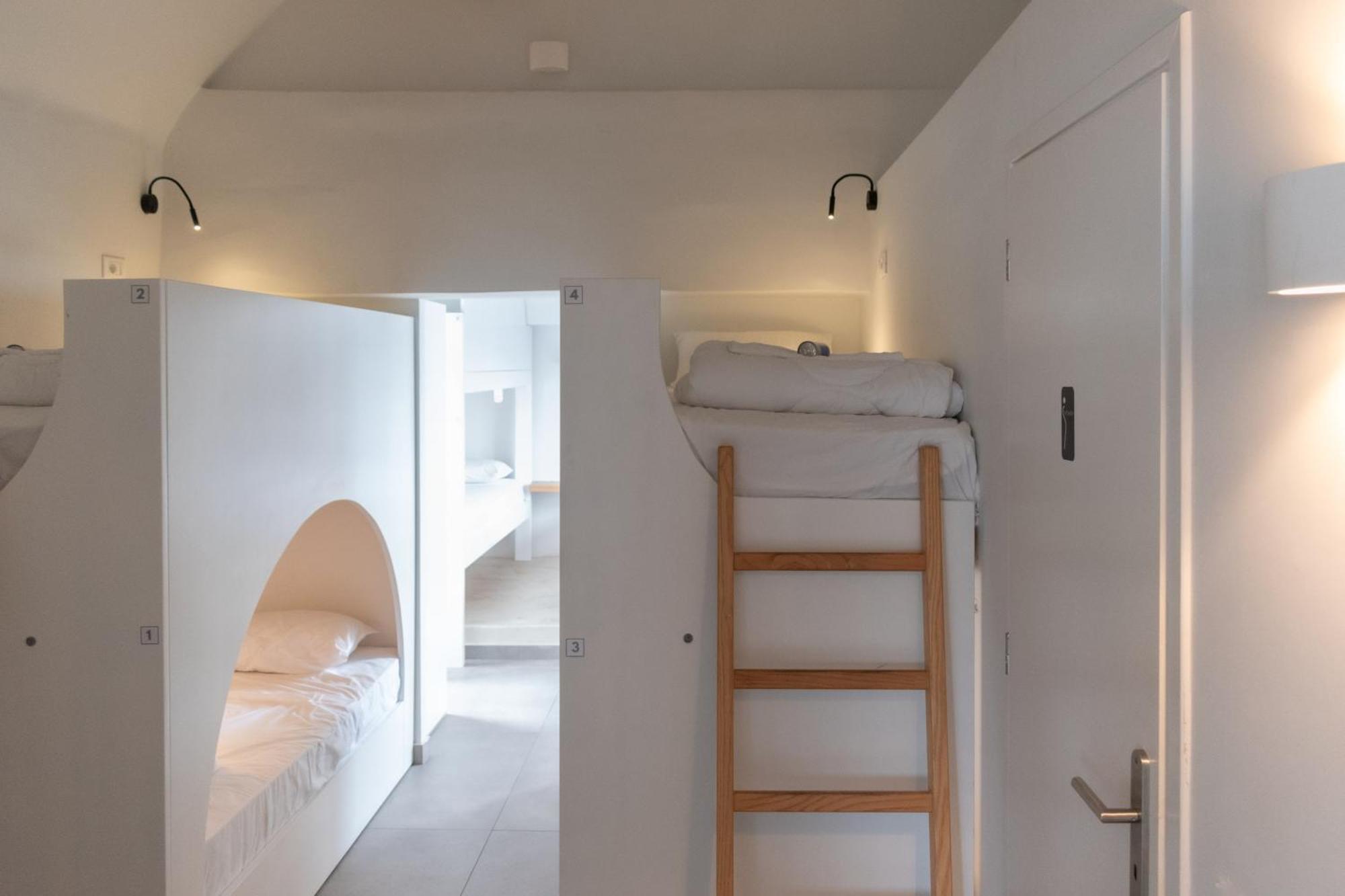 Central Hostel Oia ภายนอก รูปภาพ