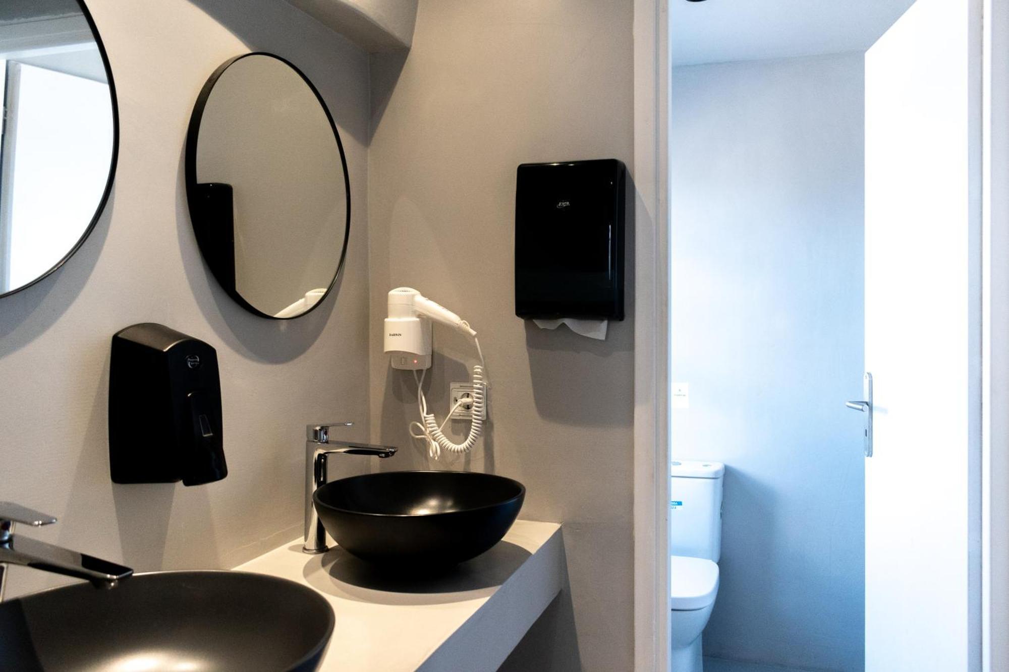 Central Hostel Oia ภายนอก รูปภาพ
